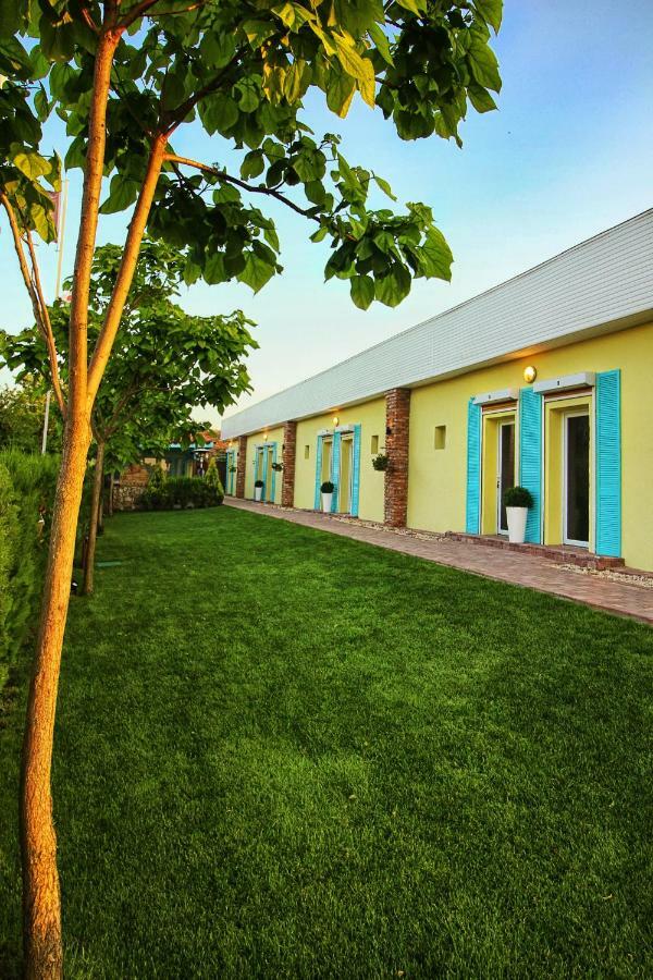 Hotel Casa Ana Vama Veche Exterior foto
